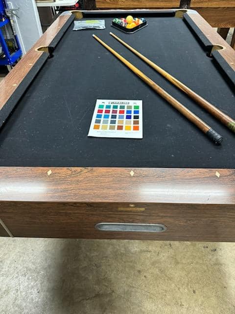 FOR SALE
 Valley Home Edition 7ft 1 piece slate pool table.  Comes with your cho...